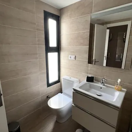 Casa Logan, 1 Bedroom With Communal Pool * Puerto del Carmen