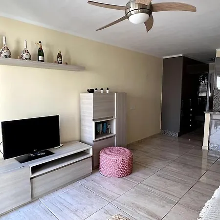 Casa Logan, 1 Bedroom With Communal Pool