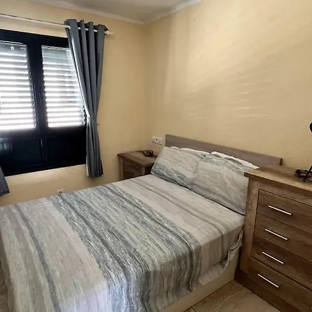 Daire Casa Logan, 1 Bedroom With Communal Pool *